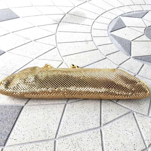 Whiting & Davis Gold Tone Chainmail Mesh Kiss Lock Evening Bag Vintage - Picture 9 of 10